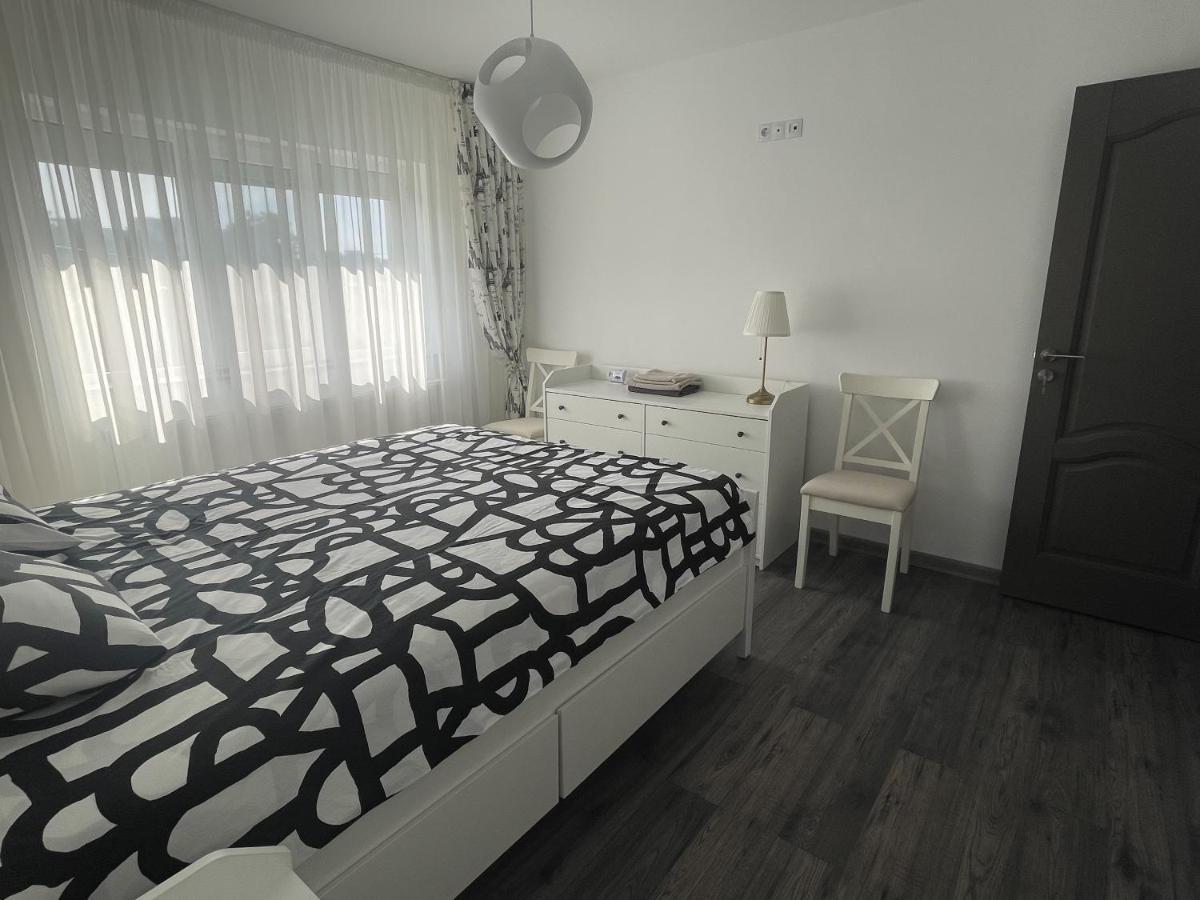 Vulcan Apartment Buzau Exterior photo