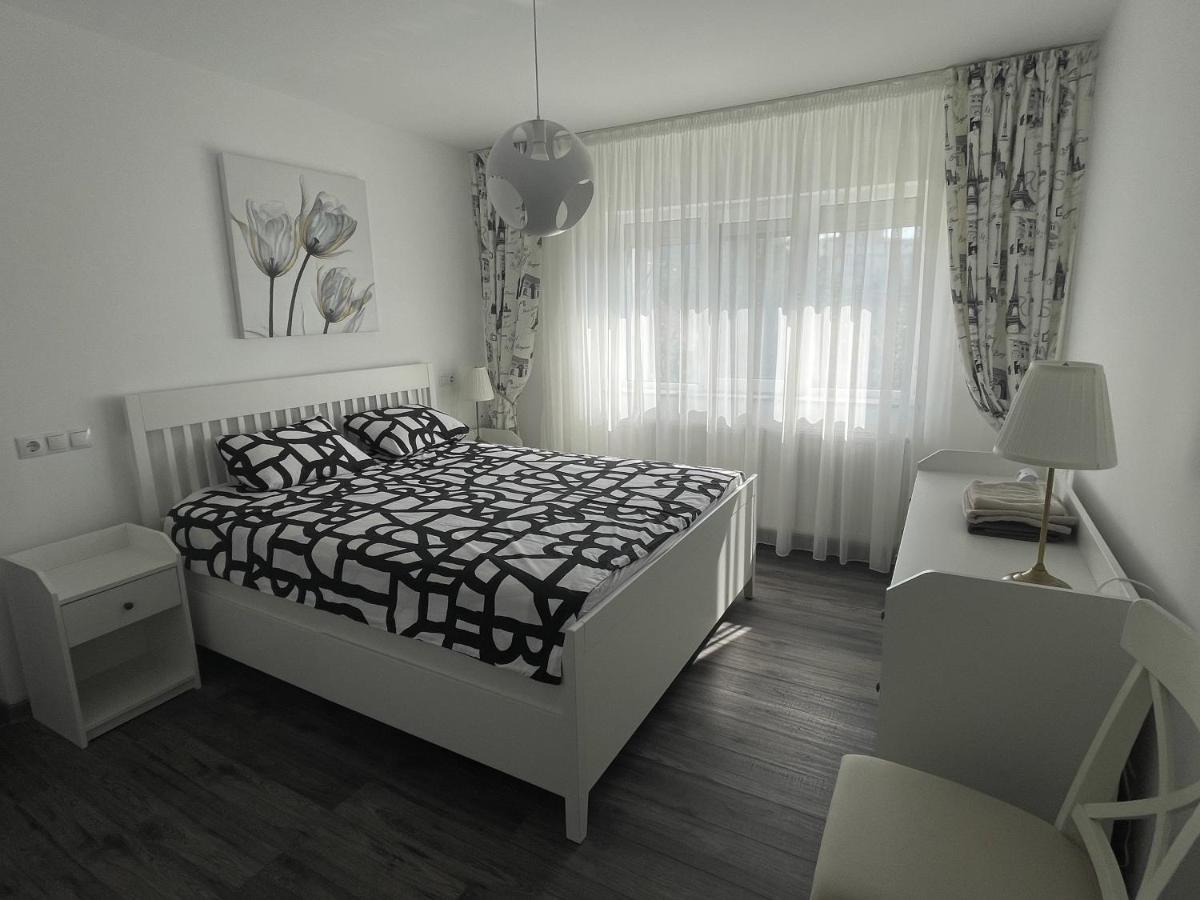 Vulcan Apartment Buzau Exterior photo